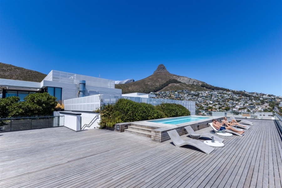 To Let 2 Bedroom Property for Rent in Sea Point Western Cape